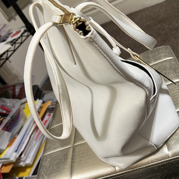 Tahari white leather bag - Picture 8 of 16